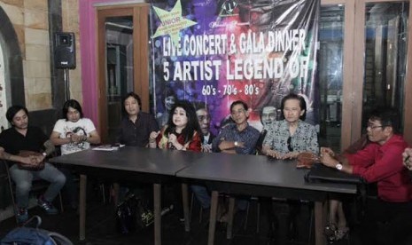 Lima musisi lawas seperti Tuti Subardjo, Mus Mulyadi, Mamiek Slamet, Ernie Djohan dan Eddie Silitonga akan tampil dalam panggung 'Berikan Daku Harapan: Tribute to Nusantara'