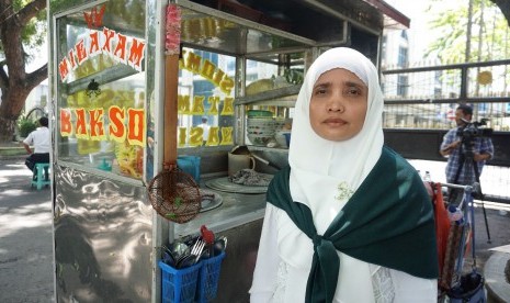 Pedagang mie ayam dan bakso (ilustrasi)