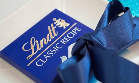 Lindt sekali lagi merupakan pemasok cokelat resmi Golden Globes (Cokelat mewah Lindt)