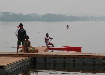 Lintasan start cabang olah raga Dayung, dana Cipule, Karawang, Jawa Barat, Kamis, 10/11/2011. (Republika Online/Fafa)