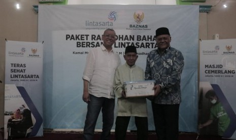  Lintasarta bekerjasama dengan Badan Amil Zakat Nasional (Baznas)  menyelenggarakan kegiatan sosial dibidang kesehatan dan pangan bagi masyarakat dhuafa. 