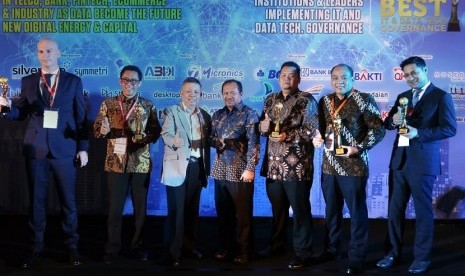 Lintasarta berhasil meraih penghargaan untuk kategori ”Best Improved Data Technoloy Governance & AI” untuk layanan data center dan cloud di ajang Data Technology Governance, AI and Analytics Summit & Awards 2018 pada Rabu (17/10) malam, di Jakarta.