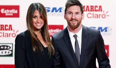 Lionel Messi bersama istrinya Antonela Roccuzzo.