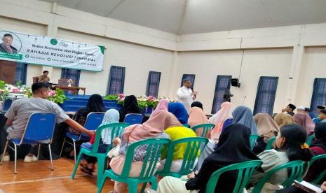 LMI berkolaborasi STIEKIA (Sekolah Tinggi Ilmu Ekonomi Cendekia) Bojonegoro mengadakan kajian bisnis