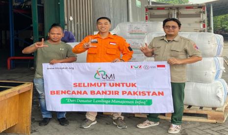 LMI kirim bantuan selimut.