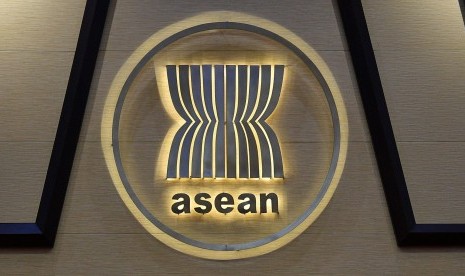 Myanmar Dikecualikan dari KTT, Asean Diminta Tetap Perhatikan Nasib Etnis Rohingya. Foto: Logo Asean.