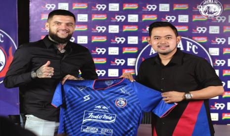 Logo baru Arema FC yang tertuang di jersey klub asal Malang, Jawa Timur.