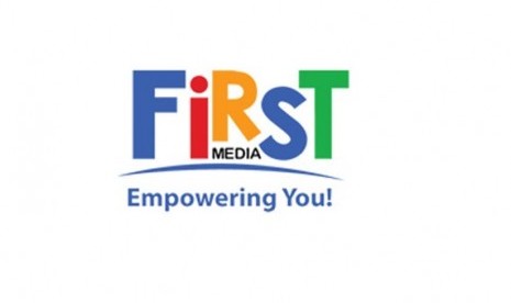 logo first media