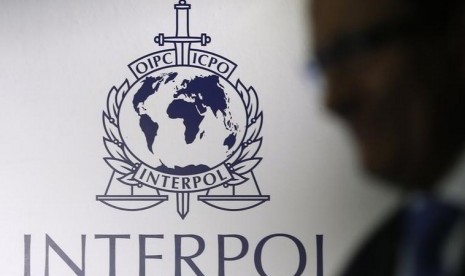 Logo Interpol.