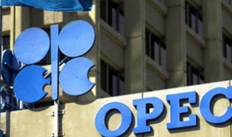 Logo OPEC. Harga minyak naik akibat pemangkasan produksi lanjutan anggota OPEC+.