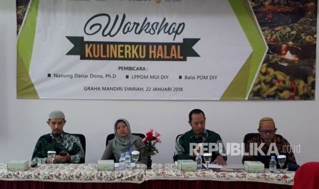 Lokakarya bertajuk Kulinerku Halal yang digelar Masyarakat Ekonomi Syariah (MES) DIY di Graha Mandiri Syariah, Senin (22/1).  Lokakarya sendiri jadi pembuka program pendampingan sertifikasi halal yang diberikan MES DIY kepada UKM-UKM DIY. 