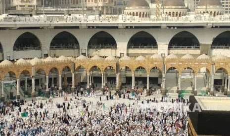 Lokasi di antara Gerbang Malik Abdulaziz dan Gerbang Malik Fahd di Masjidil Haram, Makkah, Ahad (2/9). Disekitar wilayah itu malaikat Jibril disebut menambatkan Buraq sebelum bertolak dengan Rasulullah menjalani Isra Mi'raj.