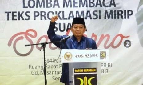 Lomba membaca teks Proklamasi mirip Bung Karno.