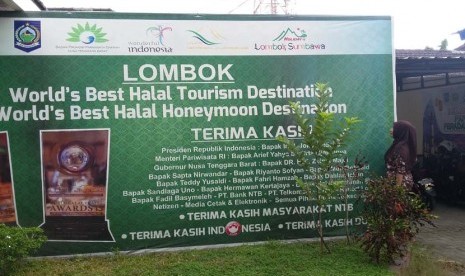 Lombok meraih predikat Best Halal untuk destinasi wisata dan destinasi bulan madu dalam World Halal Travel 2015. 