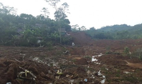 Longsor di Kecamatan Karangkobar, Kabupaten Banjarnegara