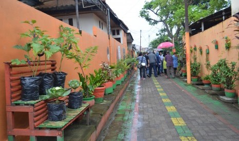 Lorong Garden di Lorong Setapak 3 di Kelurahan Bonto Makkio, Kecamatan Rappocini, Makassar, Sulawesi Selatan