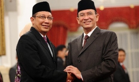 Lukman Hakim Saefuddin usai serah terima jabatan dengan Suryadharma Ali.