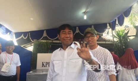 Lulung menyoblos di TPS 46, Sukabumi Utara, Kebon Jeruk, Jakbar