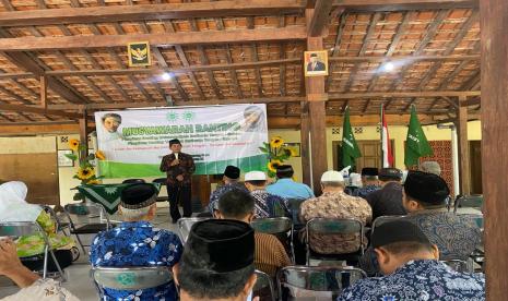 Lurah Sariharjo H Sarbini memberikan sambutan pada acara Musyawarah Ranting Pimpinan Ranting Muhammadiyah Sariharjo Tengah-Selatan di Balai RW Panggungsari, Sariharjo, Ngaglik, Sleman, Sabtu (18/11/2023).