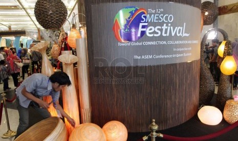  Suasana Pameran SMESCO Festival 2014 di Jakarta, Kamis (19/6).  (Republika/Adhi Wicaksono)