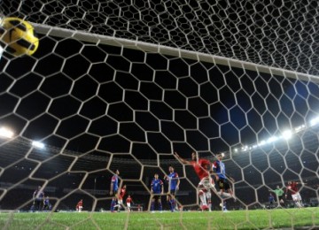 M Nasuha merayakan gol pertama Indonesia ke gawang Malaysia pada final leg kedua, Rabu (29/12)