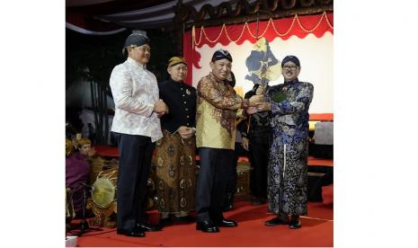 Mabes Polri menggelar pagelaran wayang kulit bertajuk 