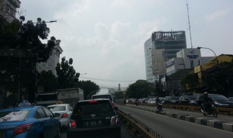 Macet dua arah terjadi di kawasan mampang dan pancoran