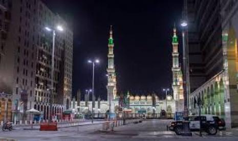 Madinah dalam suasana jam malam dan lockdown.