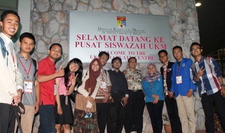 Mahasiswa BSI dalam forum ASEAN Leaderpreneur Conference (ALC) 2015.