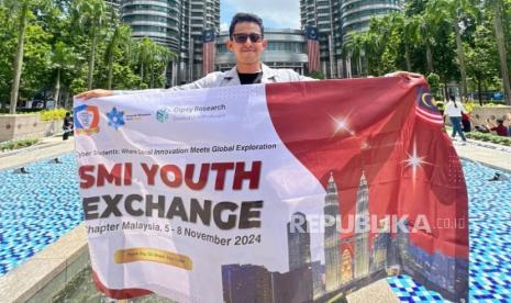 Mahasiswa Cyber University menjadi peserta kegiatan SMI Youth Exchange Chapter Malaysia 2024 yang berlangsung pada 5-8 November 2024 di Malaysia.