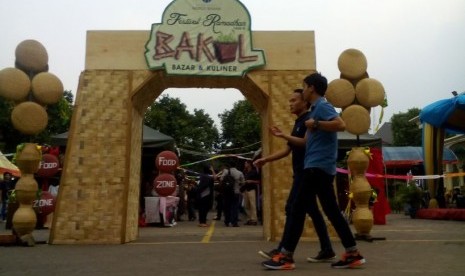 Mahasiswa FDSK Universitas Mercu Buana Gelar Festival Ramadhan BAKUL.