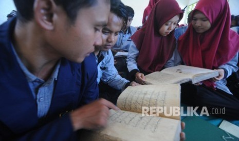 IAIN Jember Terapkan Kuliah Daring Selama Dua Pekan. Mahasiswa IAIN Jember.