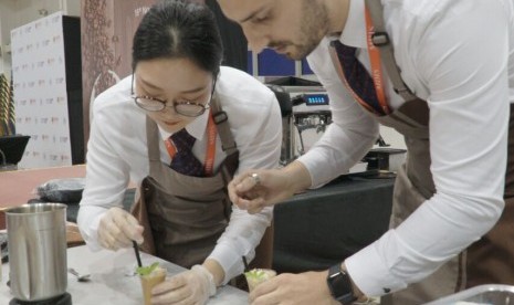 Mahasiswa MDIS mengikuti kejuaraan Barista Internasional  