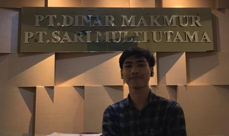 Mahasiswa Program Studi (Prodi) Informatika Universitas Nusa Mandiri (UNM) kampus Jatiwaringin, Farhan Alamsyah saat ini menjalani magang sebagai IT Programmer di PT DINARSMU, sebuah perusahaan berskala internasional.