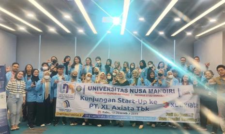 Mahasiswa Program Studi (prodi) Manajemen berkolaborasi dengan Nusa Mandiri Startup Center (NSC) sukses mengadakan kunjungan ke Perusahaan Telekomunikasi terbesar di Indonesia, yaitu PT XL Axiata, Tbk pada Rabu 13 Desember 2023, beralamat di XL Axiata Tower JL. H. R. Rasuna Said X5 Kav. 11-12 Kuningan Timur, Setiabudi, Jakarta Selatan.