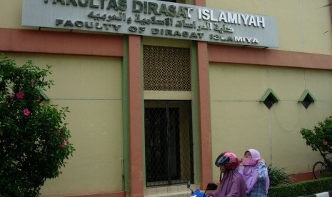 Mahasiswa UIN Syarif Hidayatullah Jakarta.