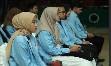 Mahasiswa Unisba ikuti Seminar Karya Ilmiah yang dibuatnya