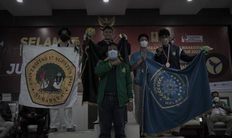 Mahasiswa Universitas Muhammadiyah Malang (UMM), Fajerin Trihadi Wicaksono berhasil menyabet medali perunggu cabang Taekwondo. Medali ini diraih dalam rangkaian panjang Pekan Olahraga Mahasiswa Provinsi (Pomprov) Jawa Timur 2022