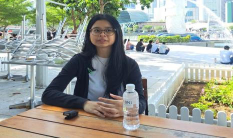 Mahasiswi asal Indonesia, Amanda, yang mengambil program Double Degree di Curtin University Singapura.