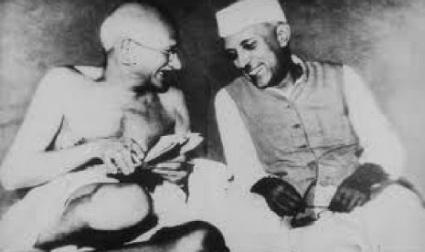 Mahatma Gandhi dan Jawaharlal Nehru