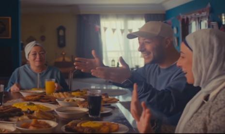 Maher Zain dalam video klip Ramadan Gana. 