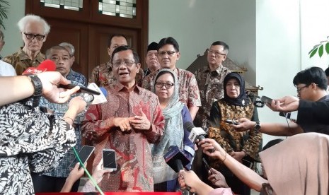 Mahfud MD saat mendatangi kediaman Presiden Kelima RI Megawati soekarno putri, Jumat (17/5).