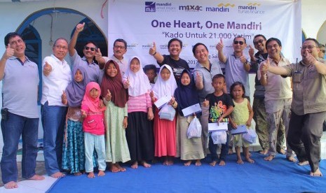 MAI Foundation melibatkan para muzzaki untuk menyalurkan bantuan ke sejumlah tempat di Kecamatan Pamijahan, Bogor. 