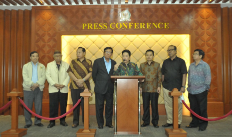 Majelis Permusyawaratan Rakyat (MPR) menggelar simposium nasional dengan tema Revitalisasi peran Dewan Perwakilan Daerah (DPD) sesuai konstitusionalnya.