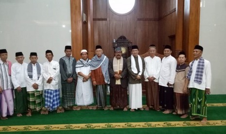 Majelis Shubuh Al Ahad (MSA) menggelar Shubuh keliling di Masjid Jamie Al Ikhlas, Parungbingung, Depok.