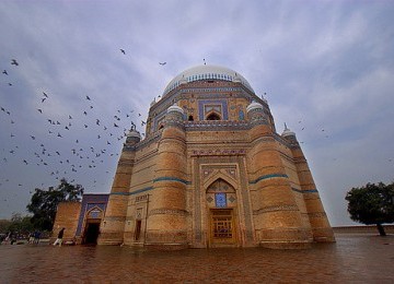 Makam Syekh Rukn-i-Alam