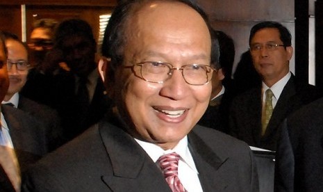 Malaysia's Information Minister, Dato Seri Rais Yatim (file photo)  