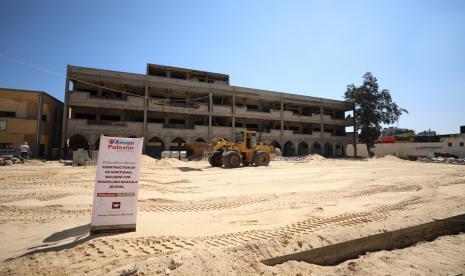 Mana Palestin bangun tambahan gedung sekolah Shadia Abu Ghazala.