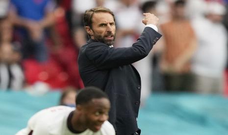 Manajer Inggris Gareth Southgate bereaksi selama pertandingan sepak bola babak 16 besar UEFA EURO 2020 antara Inggris dan Jerman di London, Inggris, 29 Juni 2021. 