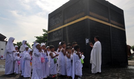 Manasik haji dikenalkan kepada siswa Paud (ANTARA/ Aloysius Jarot Nugroho).